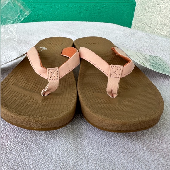 Sanuk Cosmic Shores Peach Sandals Size 7 Quick Drying Water-Friendly - Picture 2 of 10